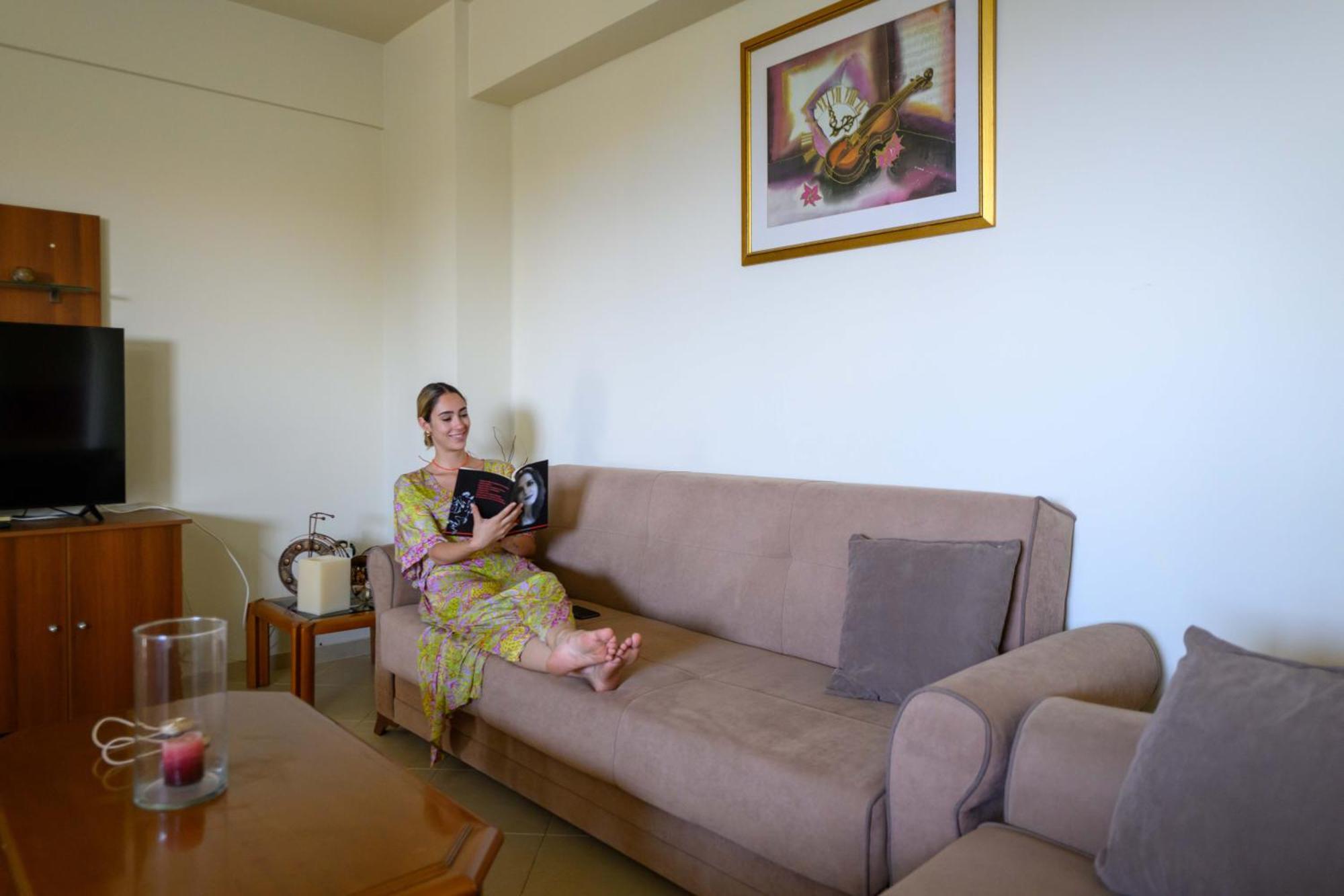 Grand Suites With Private Pools Kalamata Ngoại thất bức ảnh